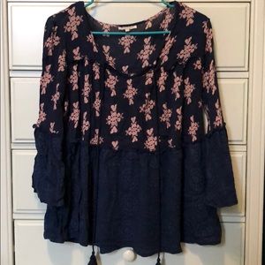 Belk navy bell sleeve blouse